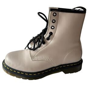 Dr. Martens Combat Boots Taupe Beige 31008 LA004 Lace Up Boot Men's 6 Women's 8